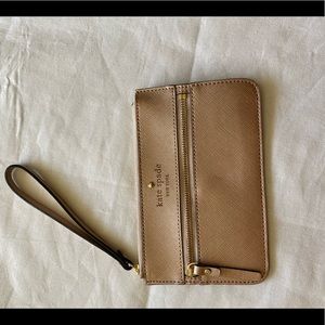 Kate spade zipper wristlet